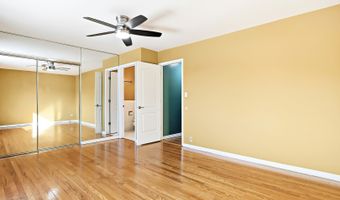 818 RUMPLE Ln, Addison, IL 60101