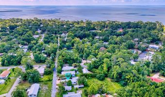 134 Sawyer Ln, Apalachicola, FL 32320