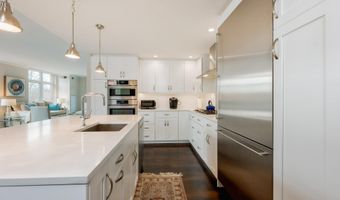 4915 HAMPDEN Ln 206 & 207, Bethesda, MD 20814