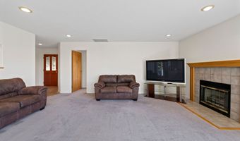 285 WALDORF Pl, Astoria, OR 97103