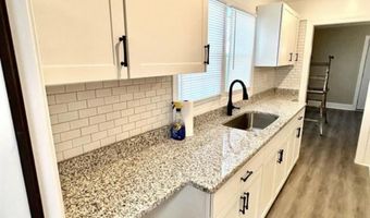 304 Colbert St, Athens, AL 35611