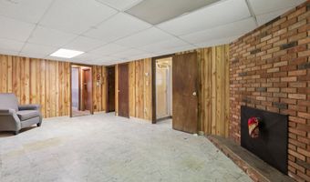 10 New Light Dr, Danbury, CT 06810