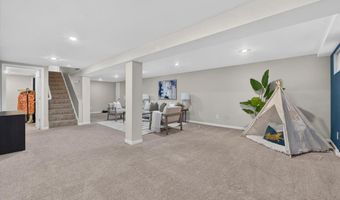 1115 Shadowoak Dr, Ballwin, MO 63021