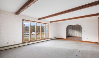 141 Peckham Rd, Little Compton, RI 02837