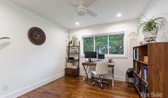 6527 Burlwood Rd, Charlotte, NC 28211
