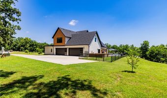 10901 Old Fashion Dr, Bentonville, AR 72713