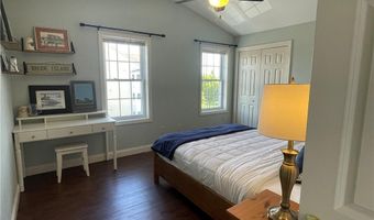 60 Saw Mill Dr 303, North Kingstown, RI 02852