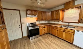 75 Moore Ave, Batesville, AR 72501