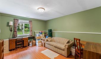 820 N Mckay Ave NE, Alexandria, MN 56308