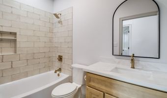 4022 Ceylon St, Bay St. Louis, MS 39520