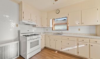 72 W 33RD St 2, Bayonne, NJ 07002