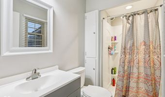 1641 Hillcrest Ave, Anderson, IN 46011