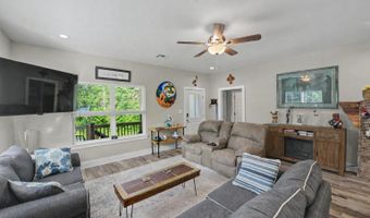 5114 Oak St, Bay St. Louis, MS 39520