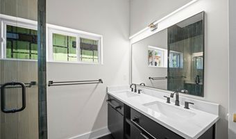 1128 Fillmore St, Bentonville, AR 72712