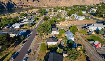 814 2nd St, Asotin, WA 99402