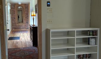 1780 Williamsburg Dr, Adrian, MI 49221