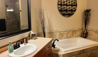 2201 7th St NW A, Austin, MN 55912