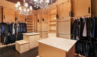 33 Promontory Ridge Dr, Las Vegas, NV 89135