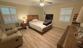401 E Oak St, Atmore, AL 36502