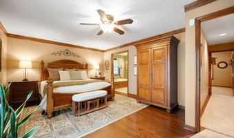 6575 Robin Hood Dr, Indianapolis, IN 46227