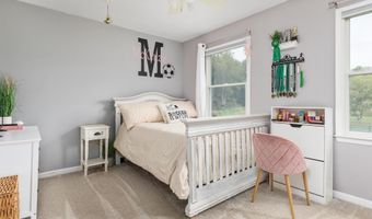 48 MADDOX Ln, Amissville, VA 20106