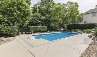 20 Forrests Edge Ct, Indianapolis, IN 46227