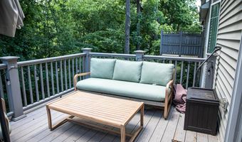 2052 Liberty Hts, Ann Arbor, MI 48103