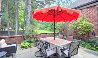 101 E Krumkill Rd, Albany, NY 12208