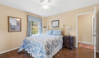 1355 Sherry Dr, Alpharetta, GA 30009