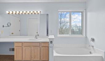1696 Reserve Ct, Ann Arbor, MI 48103