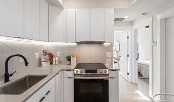 733 8TH St SE 302, Washington, DC 20003