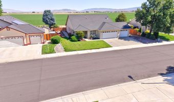 1330 Petar Dr, Gardnerville, NV 89410