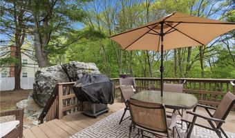 5 Aurora Dr, Cumberland, RI 02864