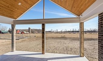 72780 Old Farm Trl, Armada, MI 48005