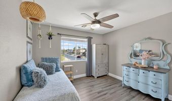 10661 Shelter Hill Ct, Las Vegas, NV 89129