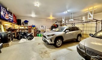 12925 Prairiewood Dr, Aberdeen, SD 57401