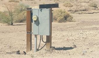 28270 Desert Heights Dr, Bouse, AZ 85325