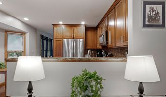 106 Halfmoon Dr, Altamont, NY 12009