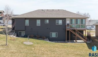 713 N Garnet Cir, Brandon, SD 57005