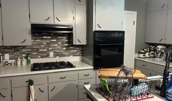 200 S Karner Ave, Altamont, KS 67330