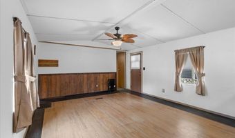 3100 NW 20th St, Bell, FL 32619