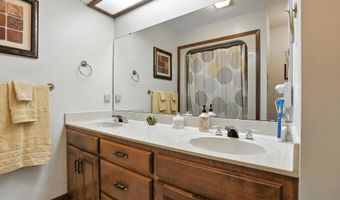 1190 Cambridge Cir, Benton, AR 72019