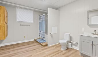 525 7th St, Altavista, VA 24517