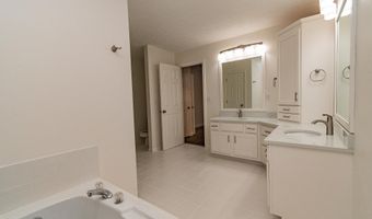 7 St Andrews Dr, Bedford, NH 03110
