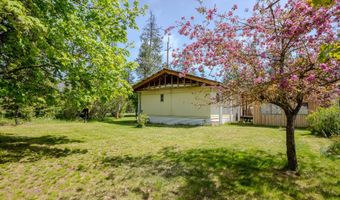 968 Roosevelt Rd, Bonners Ferry, ID 83805