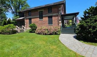 209 Coggeshall Ave, Newport, RI 02840