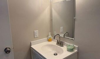 208 Holloman Rd, Ahoskie, NC 27910