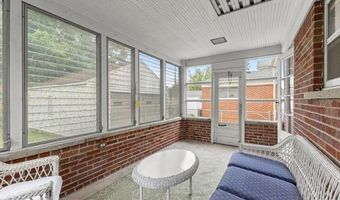 8464 Becker Ave, Allen Park, MI 48101