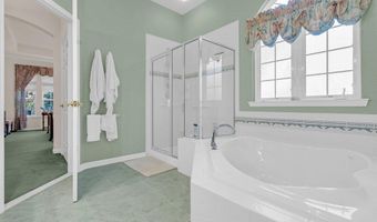 9 Hingham Ln, Barnegat, NJ 08005