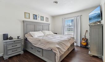 734 Hackberry Pl, Fallbrook, CA 92028